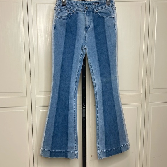 Grace in LA Women’s High Waist Retro 70’s Flared Three Tone Blue Jeans Size 28 - Picture 1 of 10